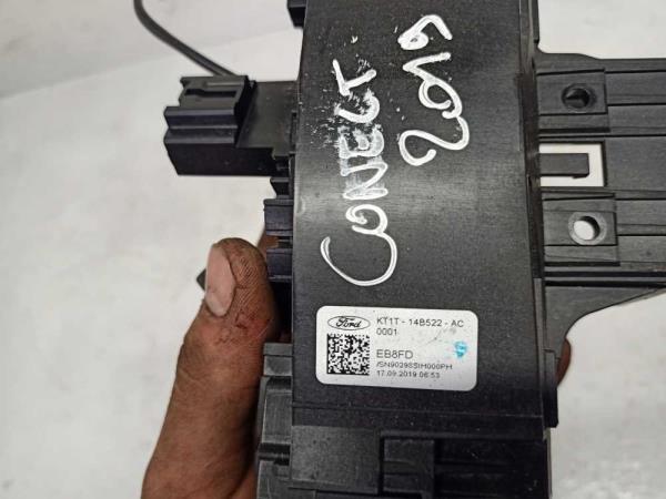 COMMODO FORD CONNECT - Vue 4